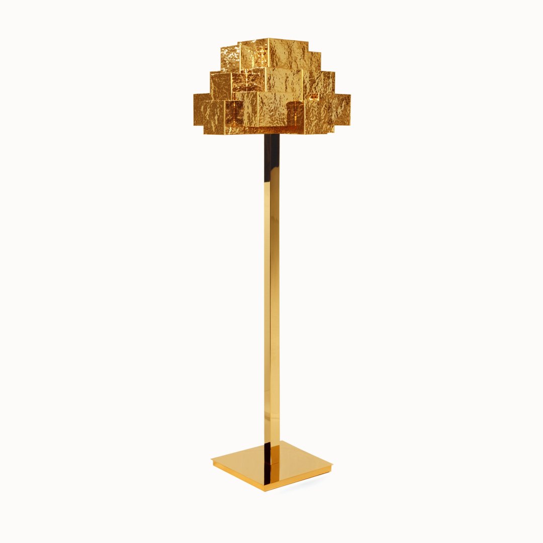 Inspiring Trees floor lamp hammered brass