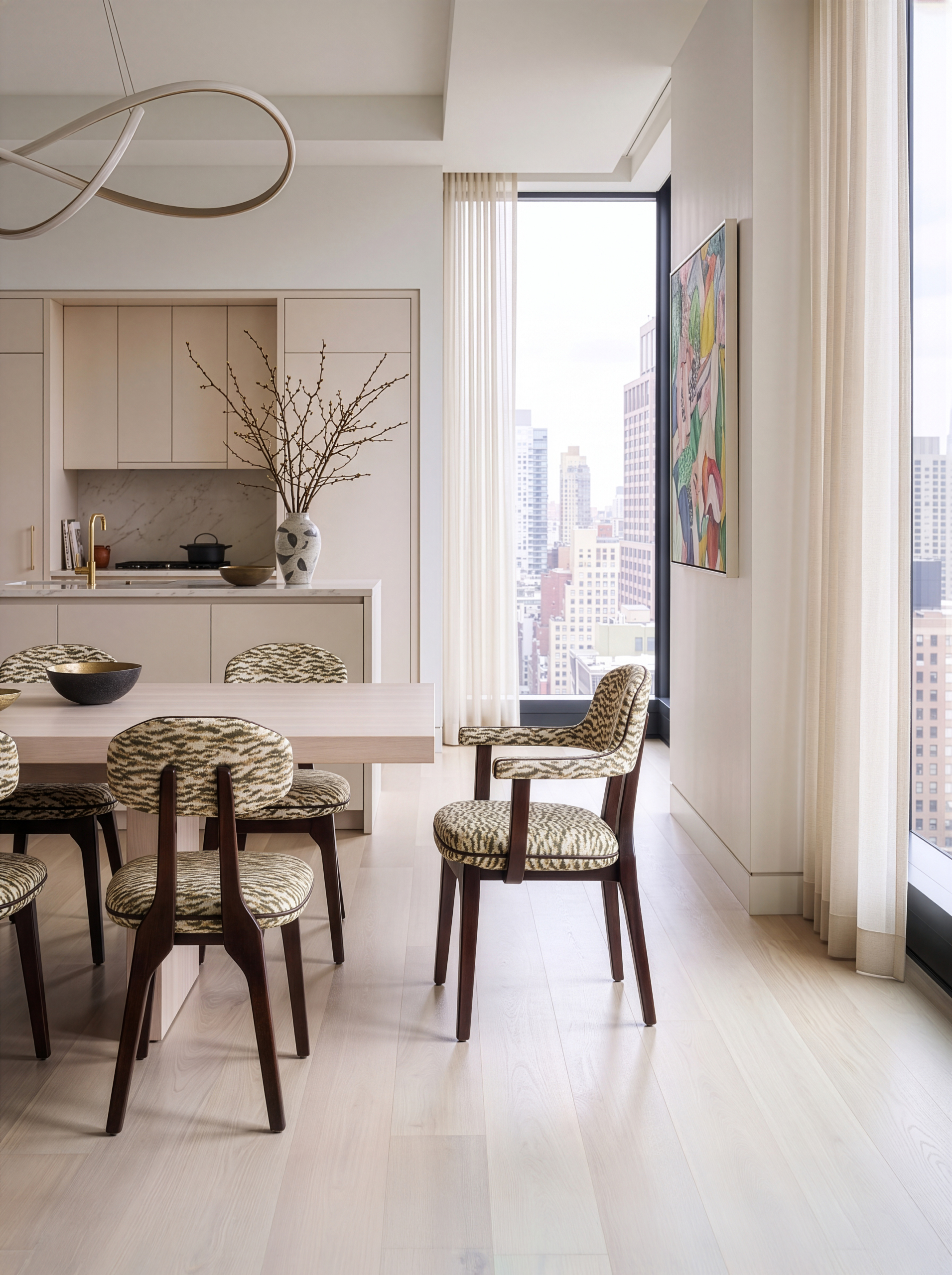 New York State of Mind I Silhouette dining chair bubo 03 translucent dark brown 01 InsidherLand
